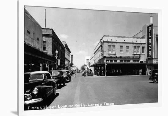 Laredo, Texas - Northern View up Flores Street-Lantern Press-Framed Art Print