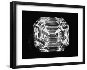 Large Diamond Owned by Jewel Harry Winston-Bernard Hoffman-Framed Photographic Print