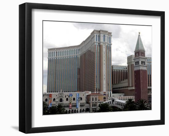 Las Vegas Sands Layoffs-Joe Cavaretta-Framed Premium Photographic Print