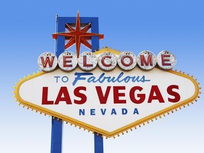 Las Vegas Welcome Road Sign' Photographic Print - Beathan | AllPosters.com