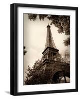 Last Day in Paris I-Emily Navas-Framed Premium Photographic Print