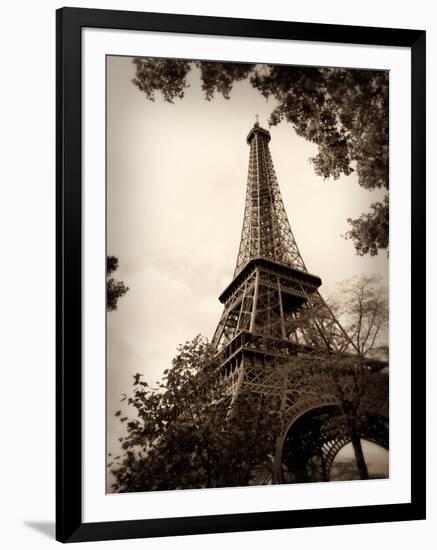 Last Day in Paris I-Emily Navas-Framed Photographic Print