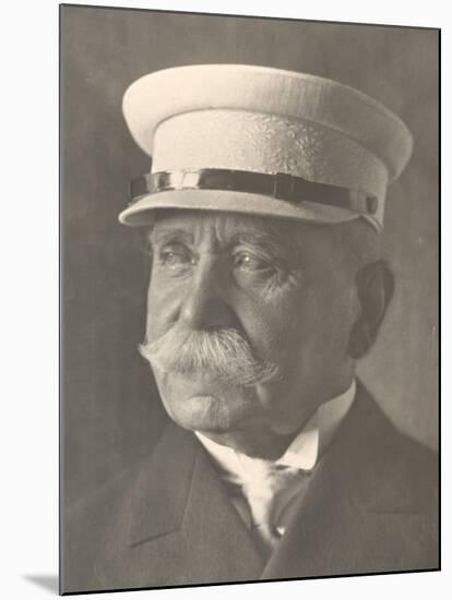 Last Photograph of Count Ferdinand Von Zeppelin, Inventor of the Zeppelin Airship-null-Mounted Premium Photographic Print