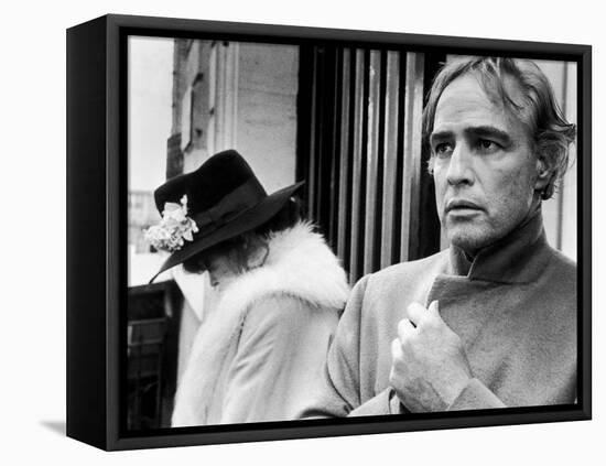 LAST TANGO IN PARIS, 1972 directed by BERNADO BERTOLUCCI Maria Schneider and Marlon Brando (b/w pho-null-Framed Stretched Canvas