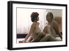 Last Tango in Paris 1972 Directed by Bernado Bertolucci Maria Schneider and Marlon Brando-null-Framed Photo