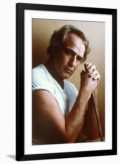 LAST TANGO IN PARIS, 1972 directed by BERNADO BERTOLUCCI Marlon Brando (photo)-null-Framed Photo