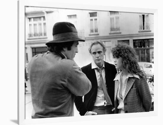 LAST TANGO IN PARIS, 1972 directed by BERNADO BERTOLUCCI On the set, Bernado Bertolucci directs Mar-null-Framed Photo