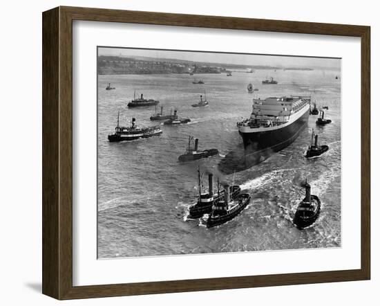 Launch of the Mauretania-null-Framed Photographic Print