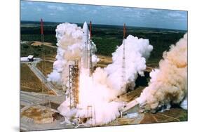 Launching of Of the Second Ariane-5, Kourou, French Guiana on 30 October 1997-null-Mounted Photo