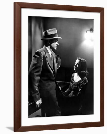 LAURA, 1944 directed by OTTO PREMINGER Dana Andrews and Gene Tierney during the interrogation scene-null-Framed Photo