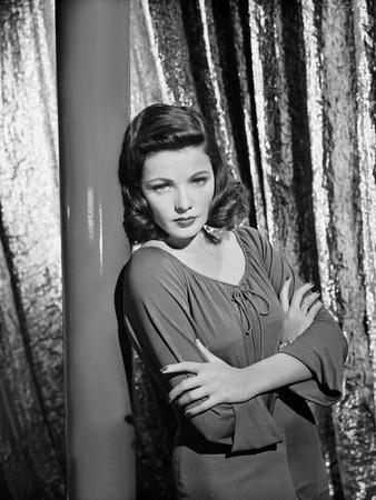 https://imgc.allpostersimages.com/img/posters/laura-1944-directed-by-otto-preminger-gene-tierney-b-w-photo_u-L-Q1C1FMK0.jpg?artPerspective=n