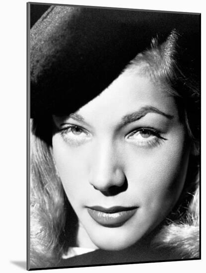 Lauren Bacall. "The Big Sleep" 1946, Directed by Howard Hawks. 1946-null-Mounted Photographic Print