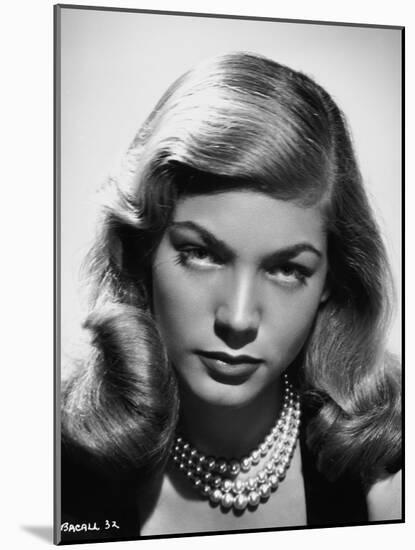 Lauren Bacall-null-Mounted Photographic Print