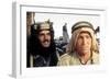 Lawrence d'Arabie LAWRENCE OF ARABIA by David Lean with Peter O'Toole, Omar Sharif, 1962 kaffiyeh k-null-Framed Photo