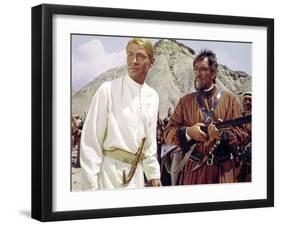 LAWRENCE OF ARABIA, 1962 directed by DAVID LEAN Peter O'Toole / Anthony Quinn (photo)-null-Framed Photo