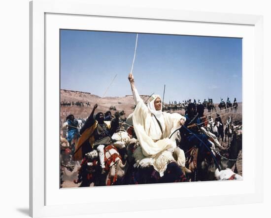 LAWRENCE OF ARABIA, 1962 directed by DAVID LEAN Peter O'Toole (photo)-null-Framed Photo