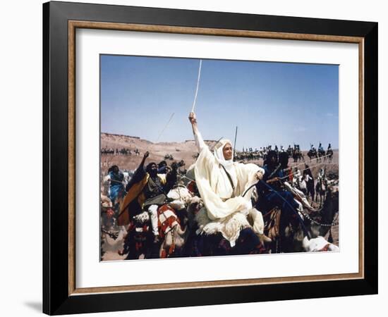 LAWRENCE OF ARABIA, 1962 directed by DAVID LEAN Peter O'Toole (photo)-null-Framed Photo