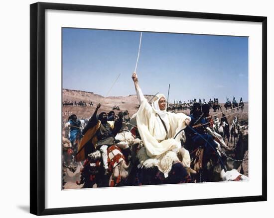 LAWRENCE OF ARABIA, 1962 directed by DAVID LEAN Peter O'Toole (photo)-null-Framed Photo