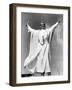 Lawrence of Arabia, Peter O'Toole, 1962, Victory Stance-null-Framed Photo