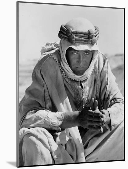 Lawrence of Arabia, Peter O'Toole, 1962-null-Mounted Photo