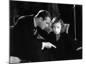 Le Baiser by Jacques Feyder with Conrad Nage and Greta Garbo, 1929 (b/w photo)-null-Mounted Photo