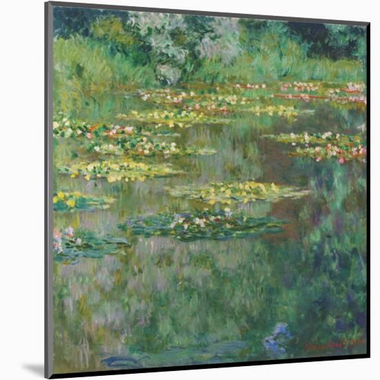 Le Bassin des Nympheas, 1904-Claude Monet-Mounted Art Print