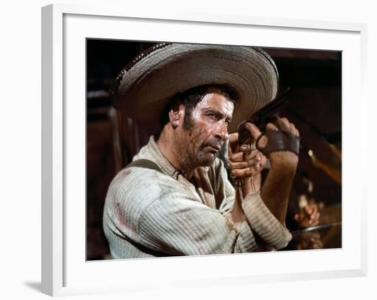 Le bon, la brute and le truand THE GOOD, THE BAD AND THE UGLY by SergioLeone with Eli Wallach, 1966-null-Framed Photo