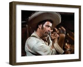 Le bon, la brute and le truand THE GOOD, THE BAD AND THE UGLY by SergioLeone with Eli Wallach, 1966-null-Framed Photo