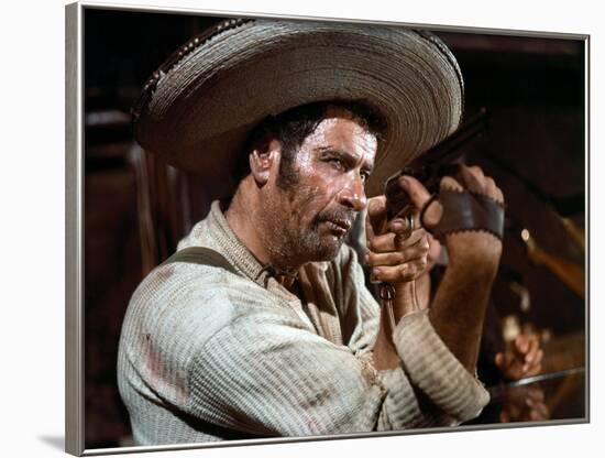 Le bon, la brute and le truand THE GOOD, THE BAD AND THE UGLY by SergioLeone with Eli Wallach, 1966-null-Framed Photo