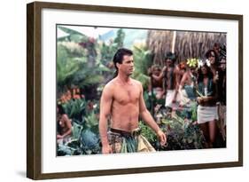 Le Bounty by Roger Donaldson with Mel Gibson, 1984 (photo)-null-Framed Photo