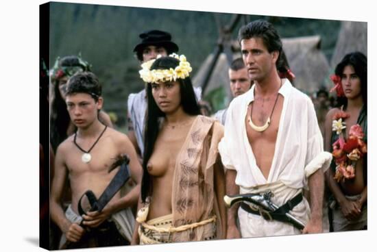 Le Bounty by Roger Donaldson with Wi Kuki Kaa and Mel Gibson, 1984 (photo)-null-Stretched Canvas