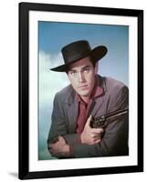 Le Brigand bien Aime THE TRUE STORY OF JESSE JAMES by NicholasRay with Jeffrey Hunter, 1957 (photo)-null-Framed Photo