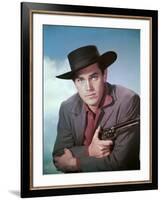 Le Brigand bien Aime THE TRUE STORY OF JESSE JAMES by NicholasRay with Jeffrey Hunter, 1957 (photo)-null-Framed Photo