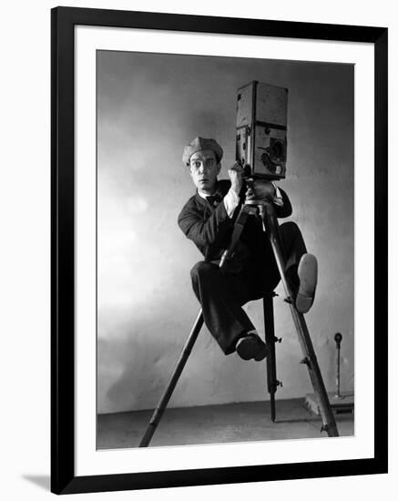 Le Cameraman (The Cameraman) De Edwardsedgwick Avec Buster Keaton 1928-null-Framed Photo