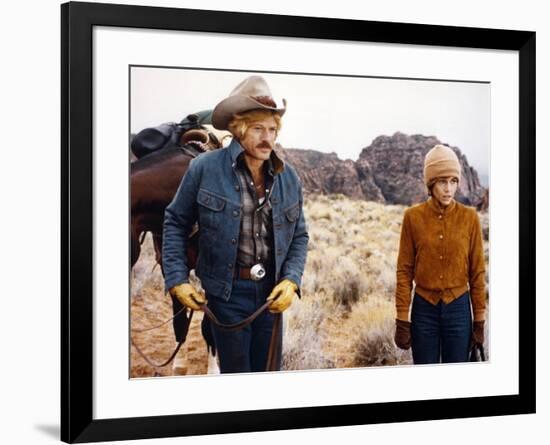 Le Cavalier electrique THE ELECTRIC HORSEMAN by SydneyPollack with Robert Redford and Jane Fonda, 1-null-Framed Photo