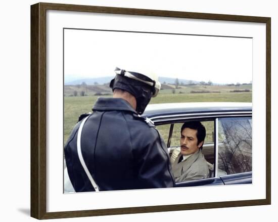 Le Cercle Rouge The red circle by Jean-Pierre Melville with Alain Delon, 1970 (photo)-null-Framed Photo