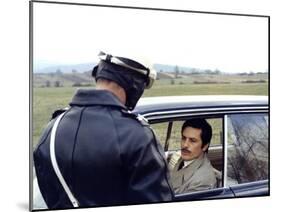 Le Cercle Rouge The red circle by Jean-Pierre Melville with Alain Delon, 1970 (photo)-null-Mounted Photo