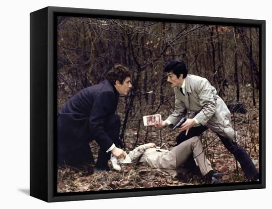 Le Cercle Rouge The red circle by Jean-Pierre Melville with Gian-Maria Volonte, Alain Delon, 1970 (-null-Framed Stretched Canvas