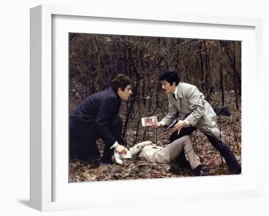 Le Cercle Rouge The red circle by Jean-Pierre Melville with Gian-Maria Volonte, Alain Delon, 1970 (-null-Framed Photo