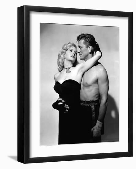 LE CHAMPION by MarkRobson with Kirk Douglas and Marilyn Maxwell, 1949 (b/w photo)-null-Framed Photo