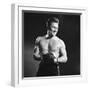 Le champion CHAMPION by Mark Robson with Kirk Douglas, 1949 (b/w photo)-null-Framed Photo