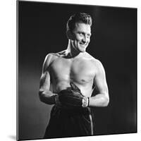 Le champion CHAMPION by Mark Robson with Kirk Douglas, 1949 (b/w photo)-null-Mounted Photo