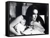 Le Chevalier des Sables THE SANDPIPER by Vincente Minnelli with Elizabeth Taylor, 1965 (b/w photo)-null-Framed Stretched Canvas