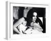 Le Chevalier des Sables THE SANDPIPER by Vincente Minnelli with Elizabeth Taylor, 1965 (b/w photo)-null-Framed Photo