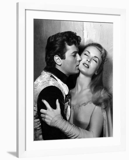 Le Chevalier du Roi BLACK SHIELD OF FALWORTH Rudolph Mate with Tony Curtis and Janet Leigh, 1954 (b-null-Framed Photo