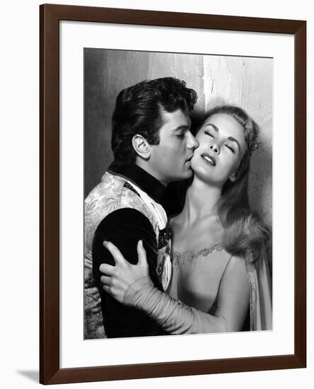 Le Chevalier du Roi BLACK SHIELD OF FALWORTH Rudolph Mate with Tony Curtis and Janet Leigh, 1954 (b-null-Framed Photo