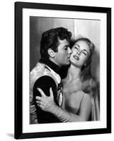 Le Chevalier du Roi BLACK SHIELD OF FALWORTH Rudolph Mate with Tony Curtis and Janet Leigh, 1954 (b-null-Framed Photo