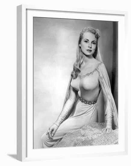 Le chevalier du roi ( The Black Shield of Falworth ) by RudolphMate with Janet Leigh, 1954 (photo)-null-Framed Photo