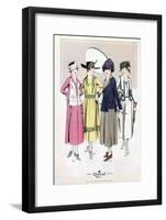 Le Costume Royal, Magazine Plate, USA, 1917-null-Framed Giclee Print