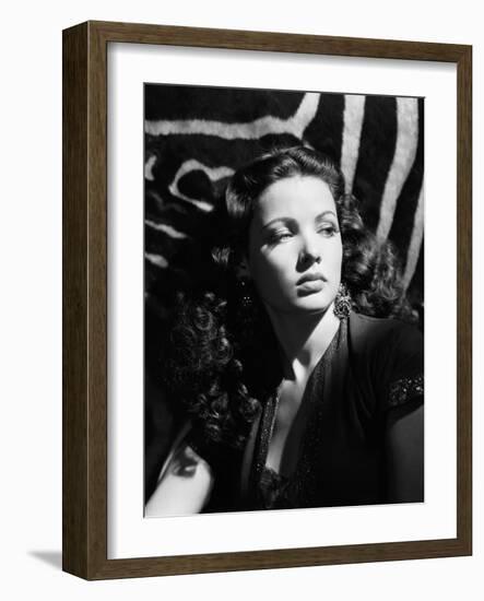 Le Crepuscule SUNDOWN by HenryHathaway with Gene Tierney, 1941 (b/w photo)-null-Framed Photo